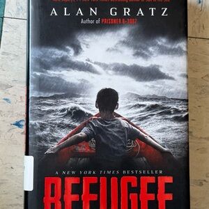 Refugee by Alan Gratz Hardcover Book